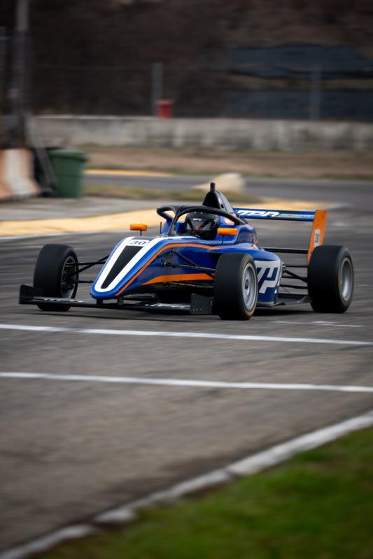 Formula 4 - 1.4 t-jet Abarth